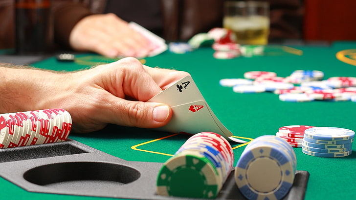 Advantages of Poker on the web post thumbnail image