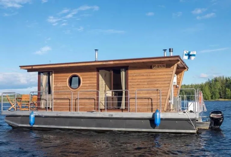 What does the average houseboat cost? post thumbnail image