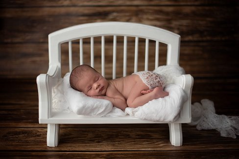 How To Dress Your Baby While Baby Photography post thumbnail image