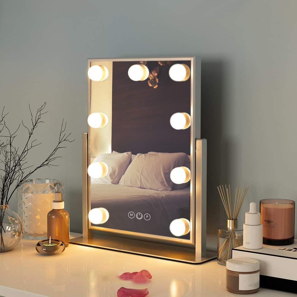 How to Choose the Best Makeup Mirror for Your Needs in 2022! post thumbnail image