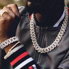 Enhance Your Outfit with Cuban Link Chains Jewelry post thumbnail image